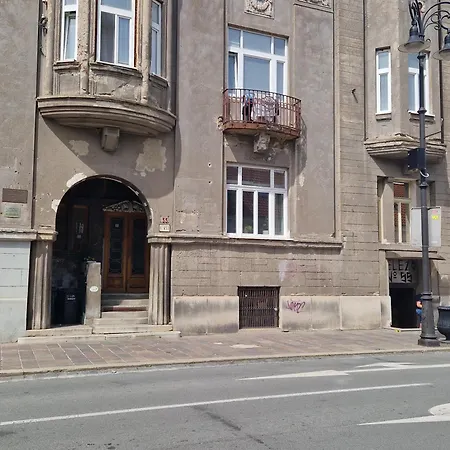 Amelia Old Town Apartment Plus 1 Free Parking Offsite *